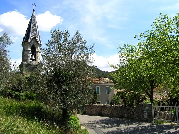 entrée du village de propiac les bains